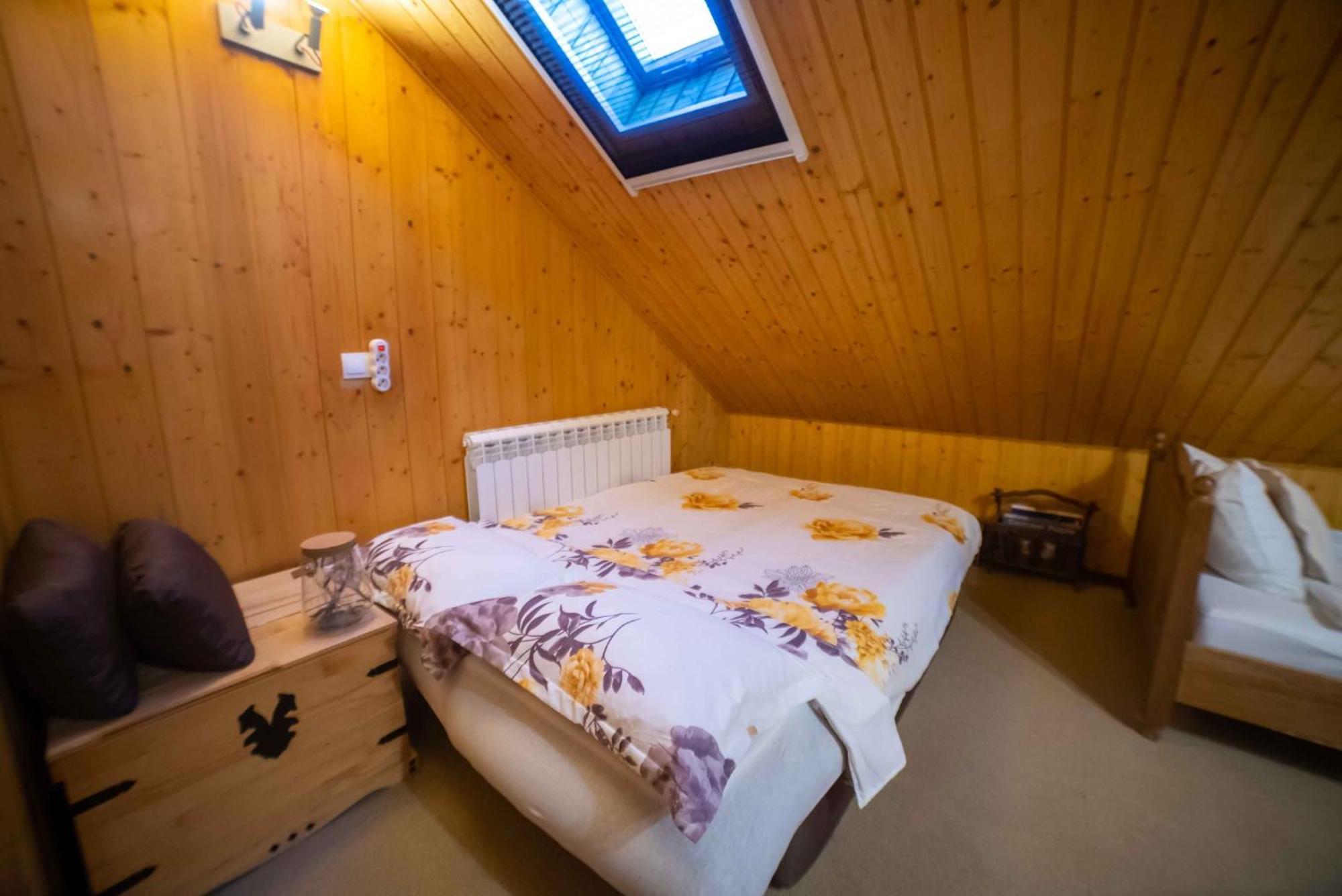 Full-House Si Gradina In Bucovina, Lisaura Villa Bagian luar foto